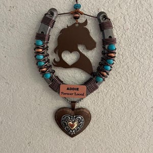 Personalized Horse Memorial Gift: Horseshoe Keepsake with Heart Pendant