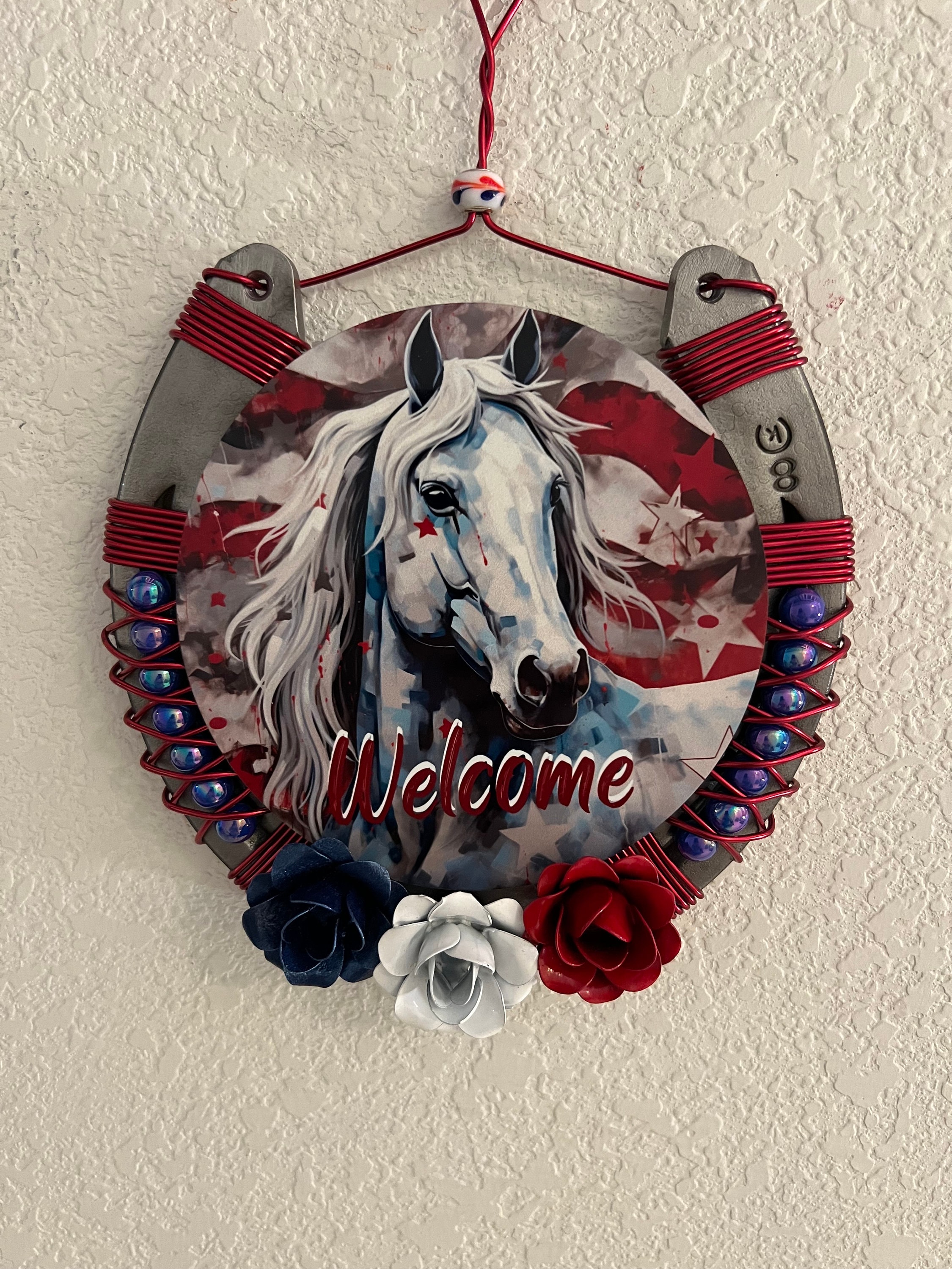 Horse Wreath - Welcome Sign - Housewarming Gift - Gift for Horse Lover - Horseshoe Decor - Patriotic Decor - USA Wall Art - Barn Sign