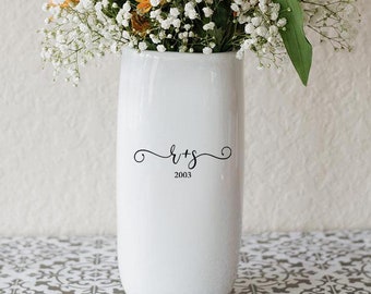 Personalized Ceramic Flower Vase, Custom Wedding Anniversary Gift For Couple, Valentine&#39;s Day Gift for Significant Other, Bride & Groom Gift