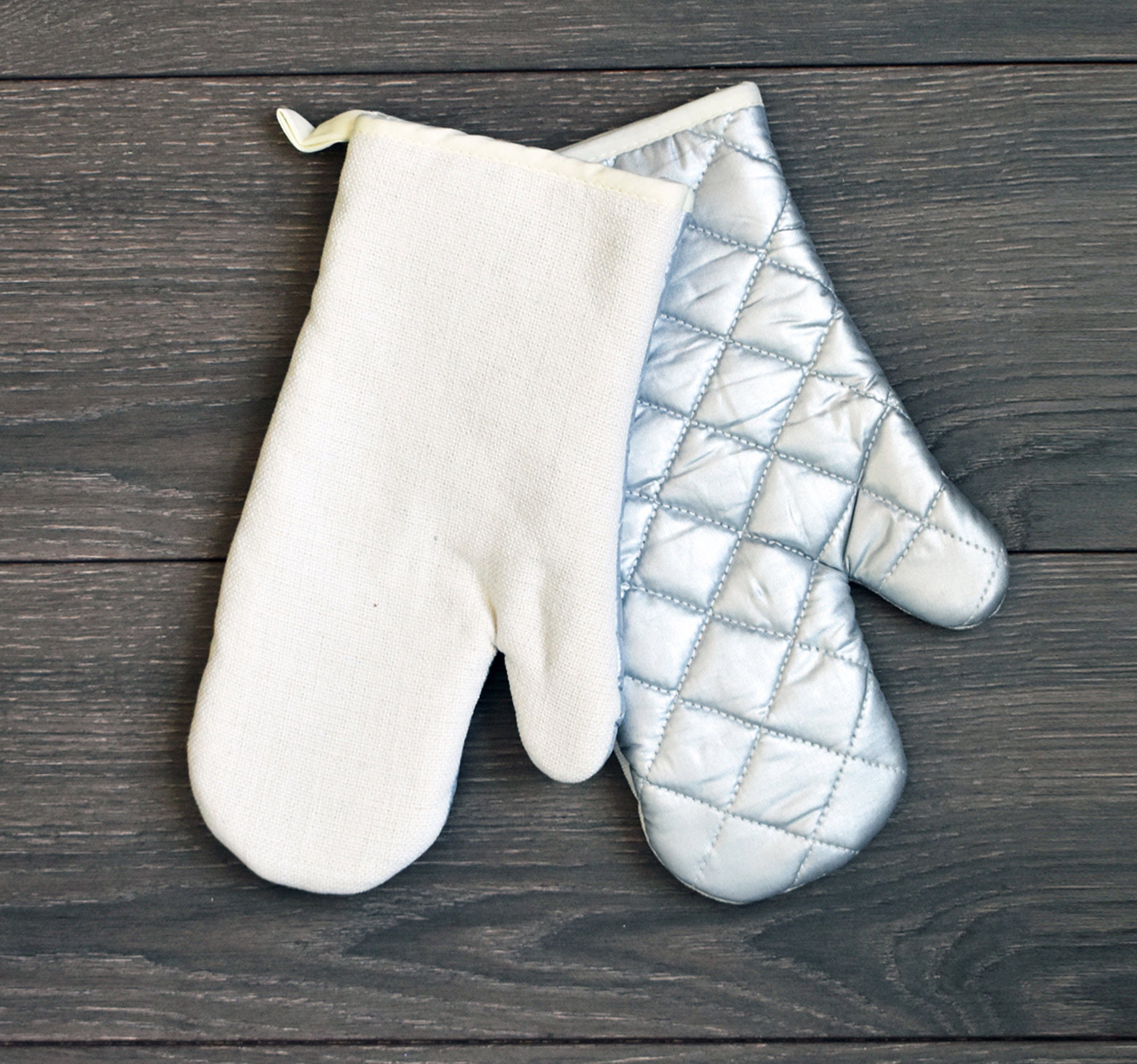 When in Doubt Pull It Out,Oven Mitts and Pot Holders Sets of 2，Funny Oven  Mitt，Silicone Non-Slip Oven Mitts,Cute Housewarming Gift,Perfect for