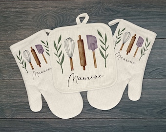 Personalized Oven Mitt or Pot Holder Set,  Custom Kitchen Gift, Mother's Day Gift for Mom or Grandma, Gift for Housewarming or Birthday