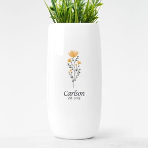 Personalized Ceramic Flower Vase, Custom Wedding Anniversary Gift For Couple, Flower Vase With Name, Bride & Groom Gift, Flower Vase for Mom