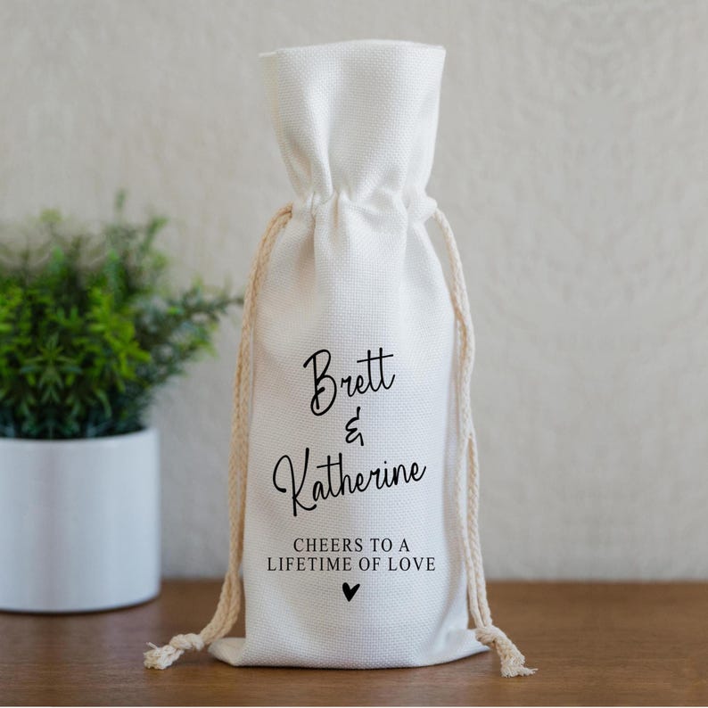 Portabolsas de vino personalizado, bolsa de mano personalizada para botellas, regalo para parejas, aniversario de bodas o compromiso, regalo para celebrar fiestas familiares. imagen 12