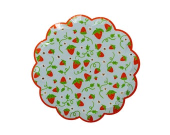 Strawberry Print Picnic Scalloped Small Plates - Pack of 8