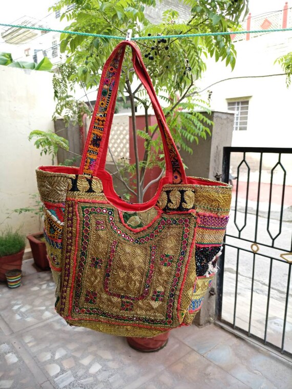 Details 71+ buy bags online india in.duhocakina