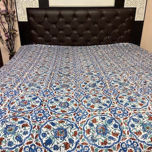 Hand Block Printed Kantha Stitch Bedspread: Indian Cotton King Size Bedcover