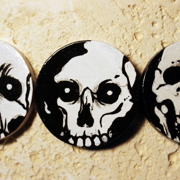 Hand-painted: 3 Skulls Cabochon Set