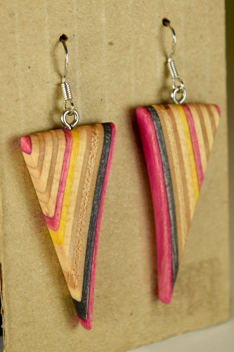 Boucles d'oreilles pendantes skateboard recyclé 4.pink,yel,grey