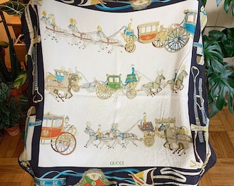 Szalik jedwabny Gucci Vintage z nadrukiem konia i powozu