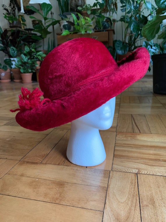 1960s Christian Dior Red Velvet Felt Hat with Fri… - image 1