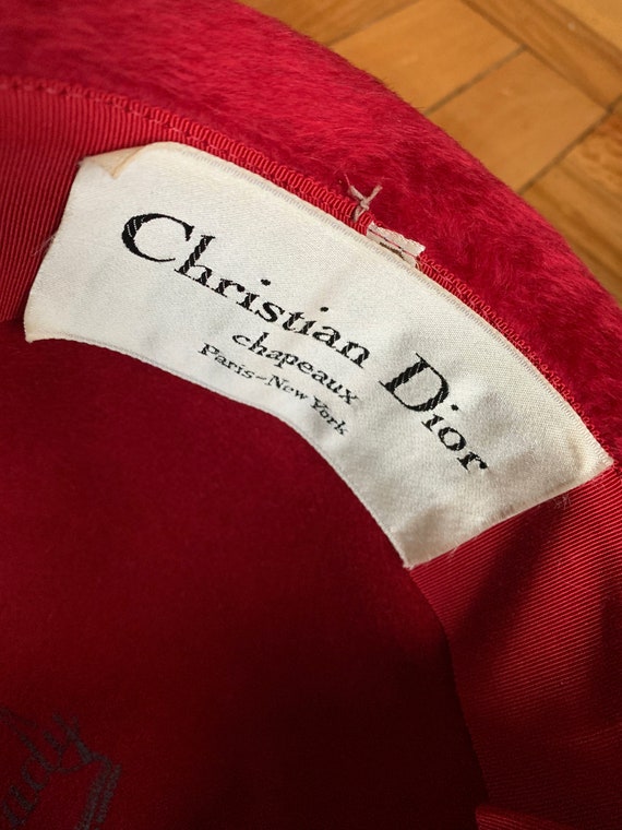 1960s Christian Dior Red Velvet Felt Hat with Fri… - image 9