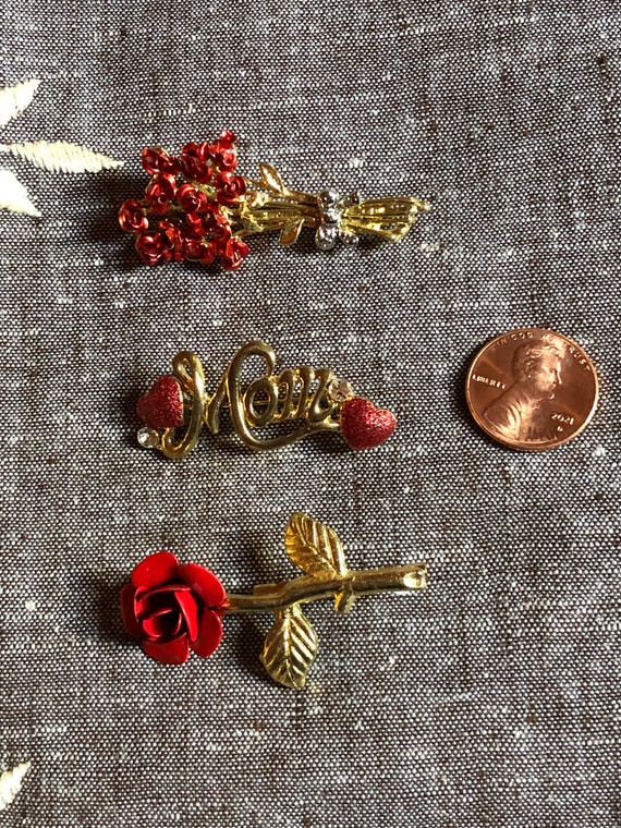 Vintage Gold Tone Red Metal Brooch Set 3 Piece Un… - image 9