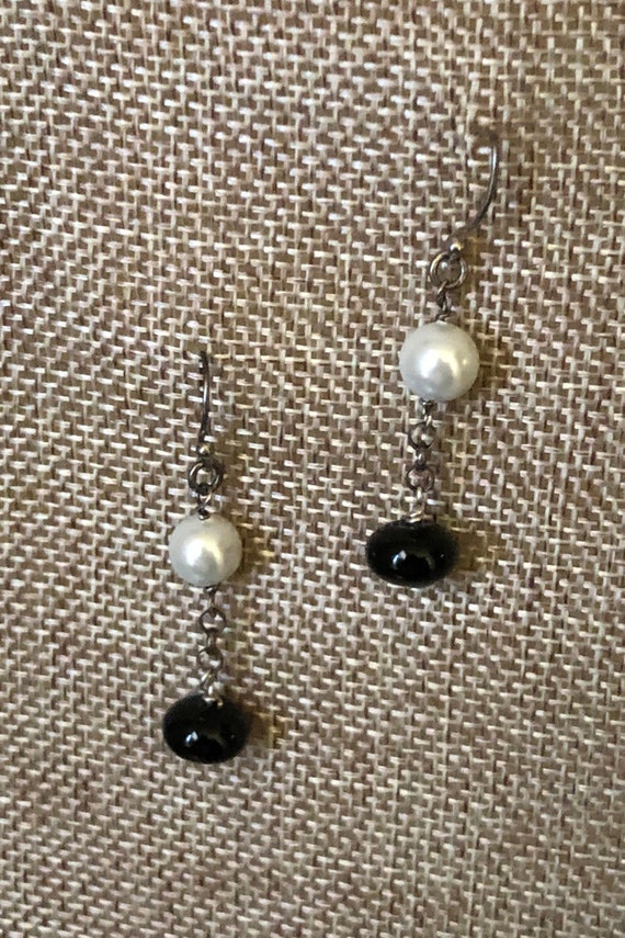 Sterling Artisan Earrings Onyx Magnetic Pearls Cla
