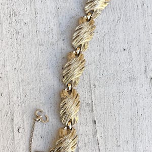 Vintage Monet 6 3/4” Bracelet Textured Modern Gold Tone Link Safety Chain Fancy Monet Fold-over Clasp Gift Included 1950/60s Bracelet Gift