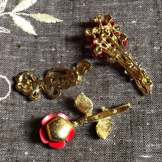 Vintage Gold Tone Red Metal Brooch Set 3 Piece Un… - image 3