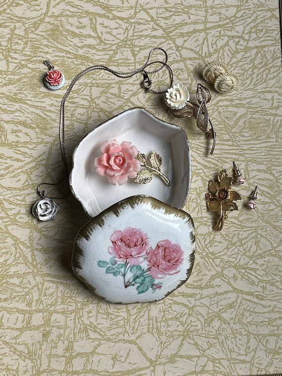 Vintage Rose Jewelry Group Capodimonte Trinket Di… - image 1