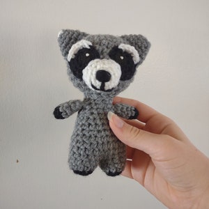 Mini Raccoon Crochet Pattern *PATTERN ONLY* Cute crochet raccoon, crochet patterns, trash panda, woodland creature, forest animal, amigurumi