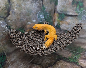 Braided Paracord Hammock (Comes in different sizes-Great for Tree Frogs, Crested Geckos, Tarantulas, Snakes, Bearded Dragons, Hermit Crabs)