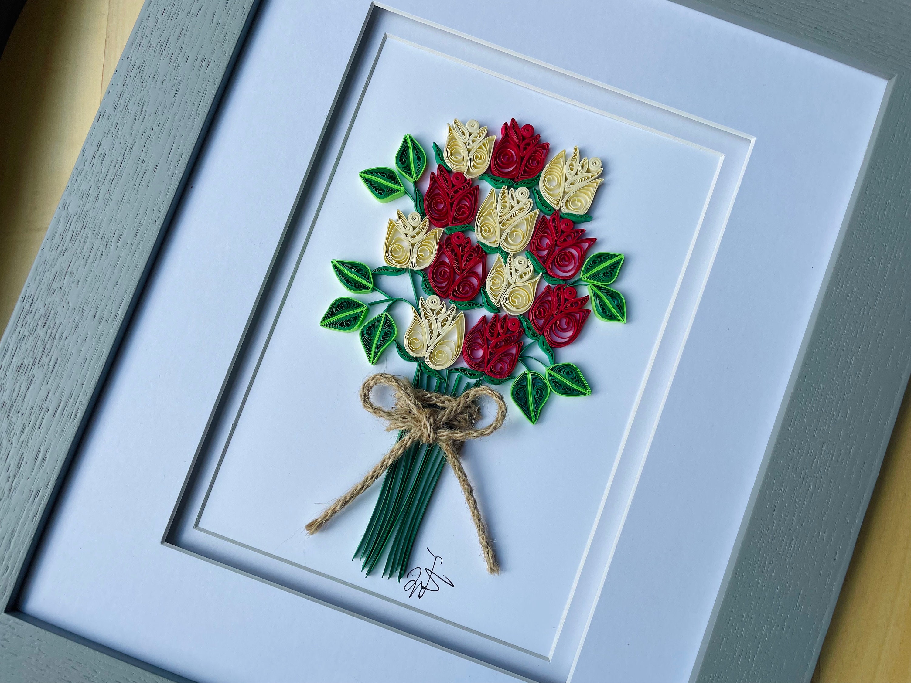 Paper Quilling Rose Flower Basket