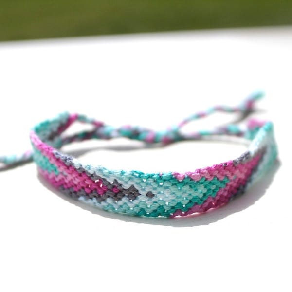 Friendship Bracelet- Woven Bracelet- String Bracelet- Turquoise and Pink Ombre