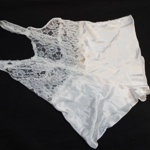 Traje de baño entero clásico de encaje de Victoria&#39;s Secret: pequeño, tacto satinado