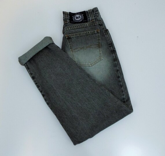 green shade jeans