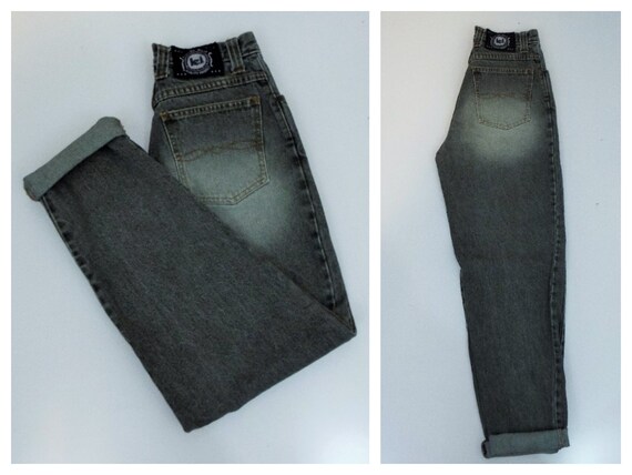 green shade jeans