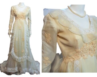 1970s Ivory Prairie Style Wedding Gown, Lace & Chiffon, Size 2