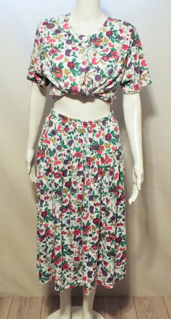 Vintage 90s Floral Skirt And Top Size Large Sag H… - image 7