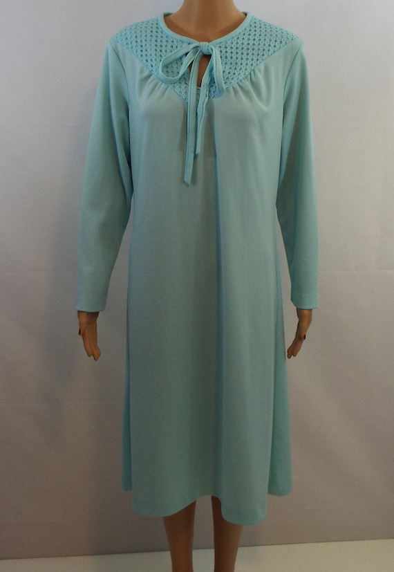 Vintage 60s Mod Turquoise Long Sleeve With Neck Ti