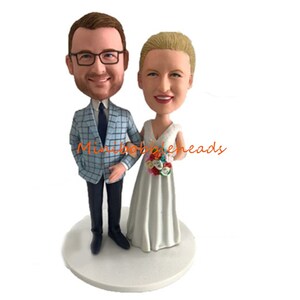 Handmade Custom Handsome Gentle Man and Charming Comely Woman Bobble Head  Handmade Polymer Clay Bobbleheads Wedding Cake Toppers