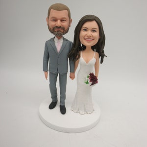 Custom Bobblehead Wedding Cake Topper,custom wedding cake toppers for bride  grooms, gifts for gentle man in sutis, gifts for her in dress