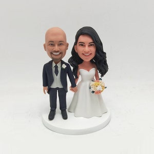 Custom couple bobble head , bobblehead couple in beige suits add wedding dress,bobblehead wedding cake topper, can add dog/cat(pets)