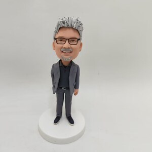Custom man bobblehead as Valentine&#39;s Day gift , bobblehead gifts For Your Boss Male, Gifts For Boss/husband,gifts for him,birthday gifts