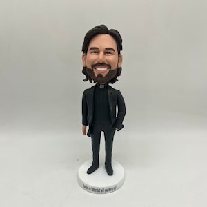 Custom Priest/Father bobblehead, Roman Catholic Church/Christianity clergy Bobble head,polymer clay figures, wedding gifts,chirstmas gifts