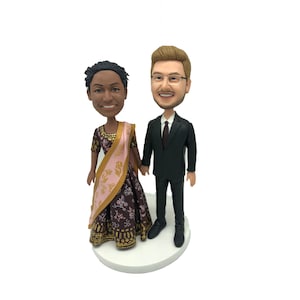 Custom Indian Wedding Bobblehead in Sari ,polymer Clay Bobbleheads Cake Toppers,casual bobbeheads couple