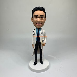 Custom man Doctor Bobblehead,gift for doctor, Custom Medical Doctor Bobblehead Figurines With Stethoscope and notebook,Bobbleheads custom,