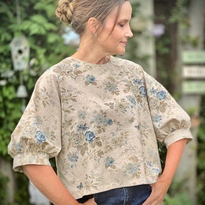 Womens Blouse Sewing Pattern, Raglan Sleeve blouse pattern, Sizes 6-22, easy beginner PDF sewing Pattern, raglan style summer women’s top