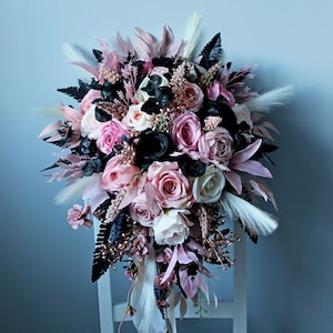 Rose gold black bouquet, Gothic wedding bouquet, Cascading wedding bouquet