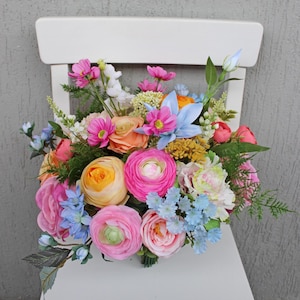Bunter Brautstrauß, Regenbogenstrauß, Hochzeitsblumen, Hochzeit-Blumenschmuck, bunter Hochzeitsstrauß, Seidenblumenstrauß