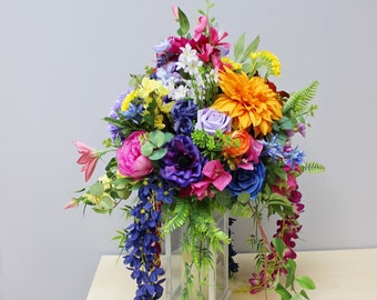 Colorful table bouquet, Rainbow table centerpiece, Head table decor, Wedding floral decorations