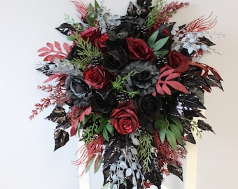 Gothic wedding bouquet, Black burgundy bouquet, Moody wedding bouquet