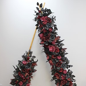 Burgunder schwarzer Blumenstrauß, gotischer Kaskadenstrauß, stimmungsvoller Strauß, Hochzeitsdekor, Seidenblumenstrauß