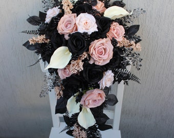 Schwarzer Elfenbein-Blumenstrauß, gotischer Hochzeitsstrauß, kaskadierender Brautstrauß, gotische Hochzeitsdekoration, schwarze Hochzeit