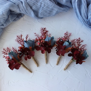 Burgundy boutonniere for men, Fall wedding buttonhole, Burgundy dusty blue boutonniere