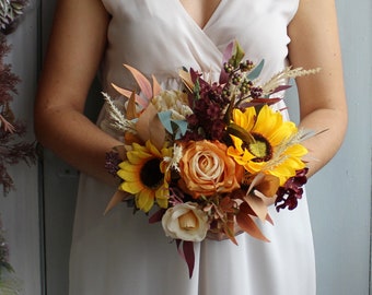 Taupe tan sunflower bouquet, Fall wedding bouquet,  Boho wedding bouquet