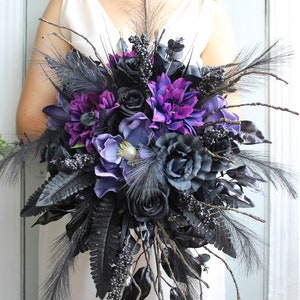 Purple black bouquet, Gothic wedding bouquet, Moody bouquet, Cascading Halloween wedding bouquet