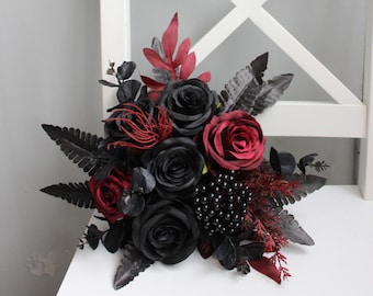 Gothic wedding bouquet, Black bouquet, Moody wedding bouquet