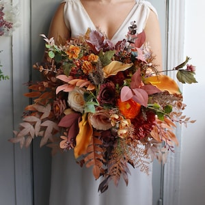 Rostorangebrauner Strauß, Herbsthochzeitsstrauß, Rosthochzeitsblumen