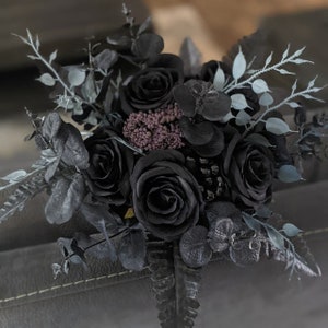 Gothic wedding bouquet, Black bouquet, Moody wedding bouquet